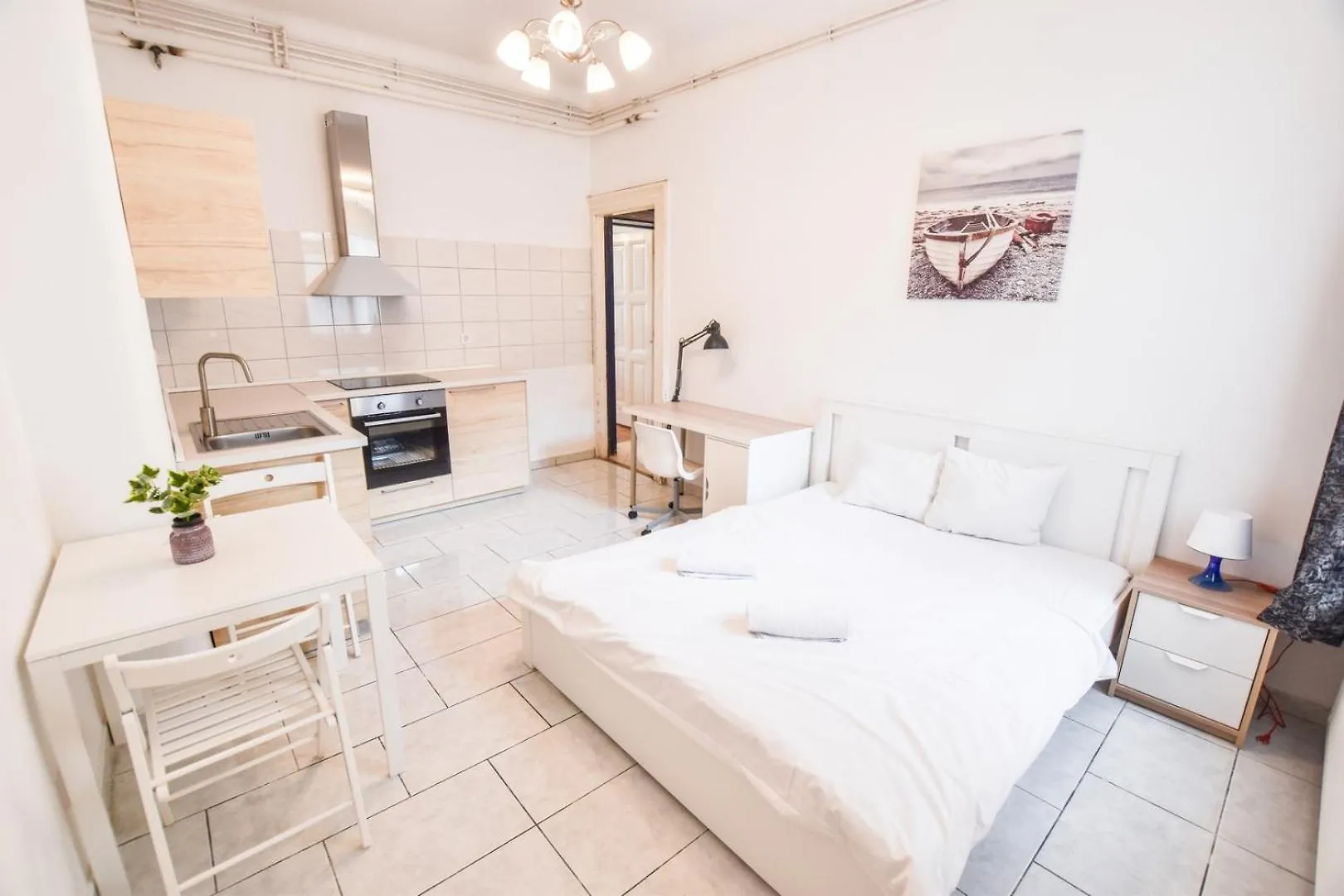Cityscape Budget Apartments Kalvin Budapest