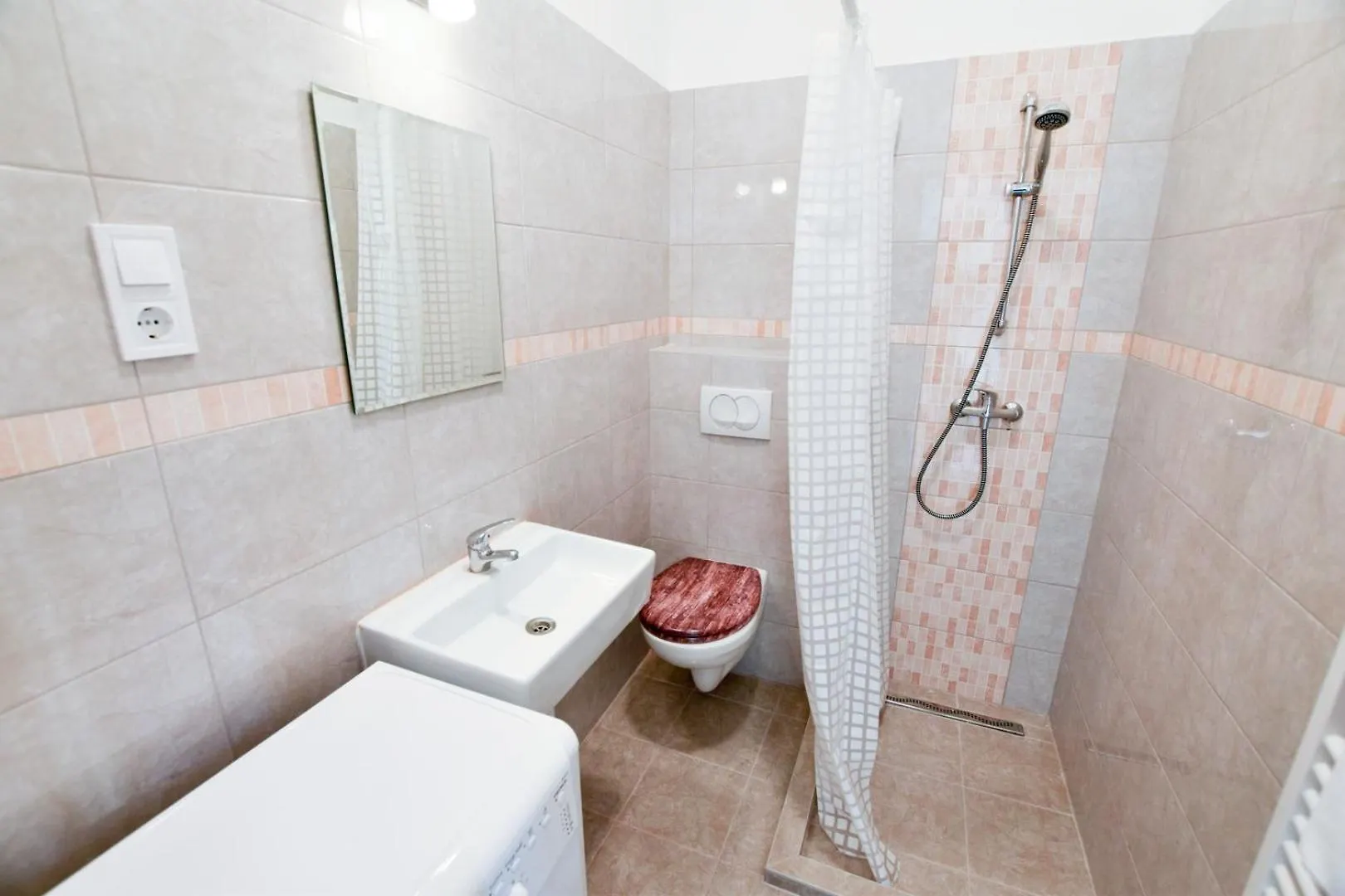 Cityscape Budget Apartments Kalvin Budapest